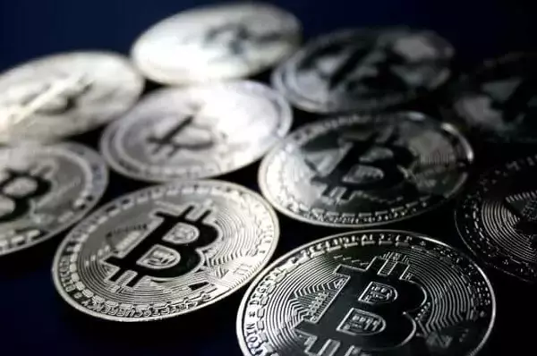 米欧日とロシアの「経済戦争」戦線ゆるがす ウクライナ侵攻で注目集まる「仮想通貨」の存在