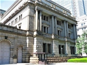 日銀、市場の期待に「塩対応！」 エコノミストはどう見た？「投機筋に負けたと言われたくない」「逃げ切れるだろう」の思惑か