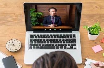法改正、コロナ禍でオンライン「株主総会」導入検討進む 自社でもできる？難しくない？実施のポイントとは