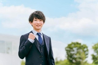 大学生の「将来観」...将来の仕事で最も重視したいこと　3位「やりがい・社会貢献」、2位「安定した収入」、1位は？