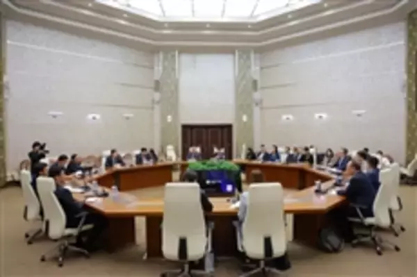 「Collaborate2Win campaign promotes Hong Kong's professional services in Central Asia」の画像