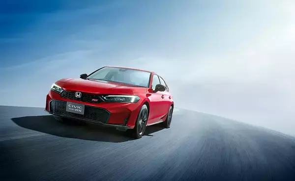 「Honda、「CIVIC e:HEV RS」をホームページで先行公開」の画像