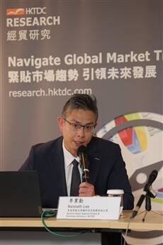 Hong Kong exporter sentiment moderates amid global uncertainties