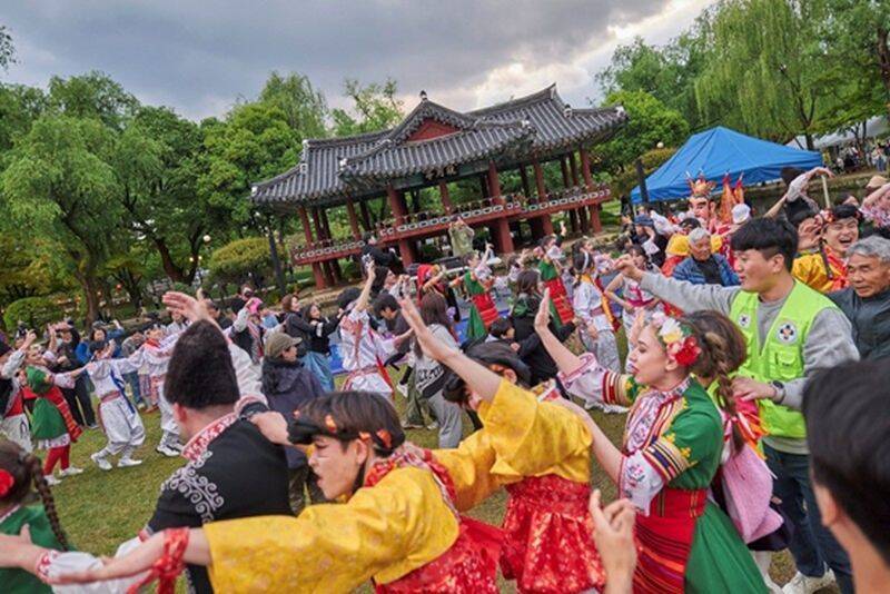 'The Charm of Chunhyang Captivates the World' 96th Namwon Chunhyang Festiva Kicks Off on April 30