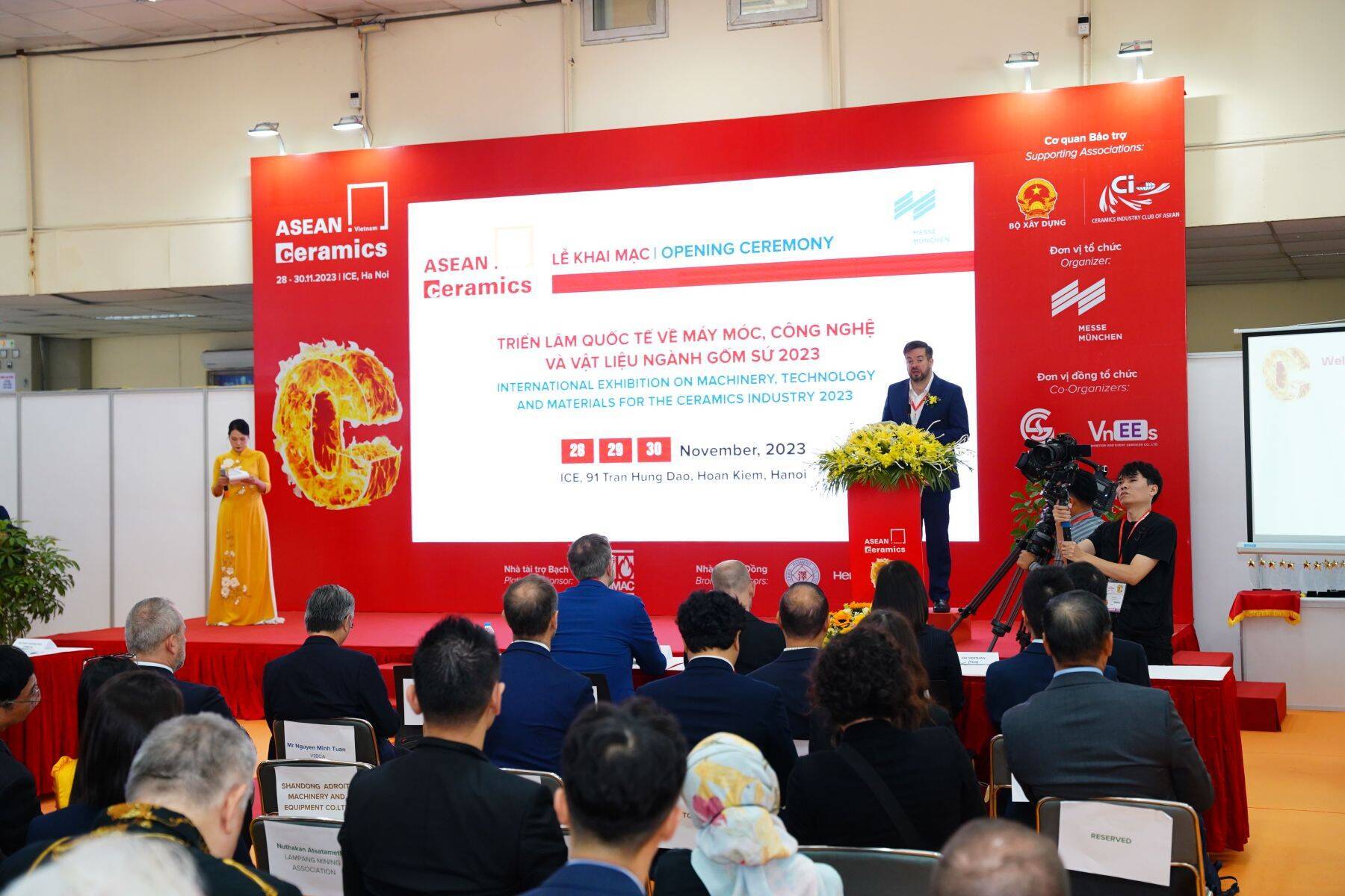ASEAN Ceramic 2023 Opens with Record-Breaking Exhibitor Turnout and Appreciation Awards