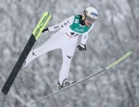 丸山の飛躍　Ｗ杯ジャンプ女子