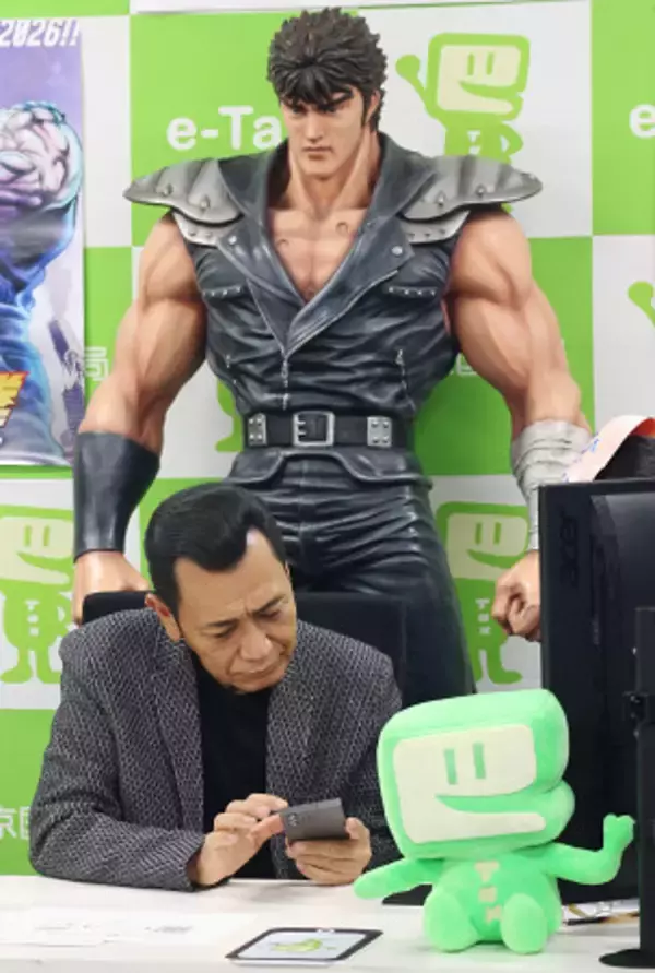 確定申告を体験する原哲夫さん