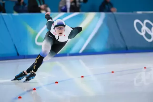 滑走する野々村　五輪