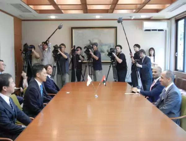 データセンター巡り意見交換＝国内最大、ＵＡＥ大使が秋田知事・市長と