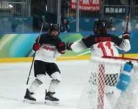 喜ぶ浮田　五輪