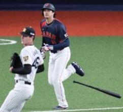 二ゴロに倒れた大谷　野球