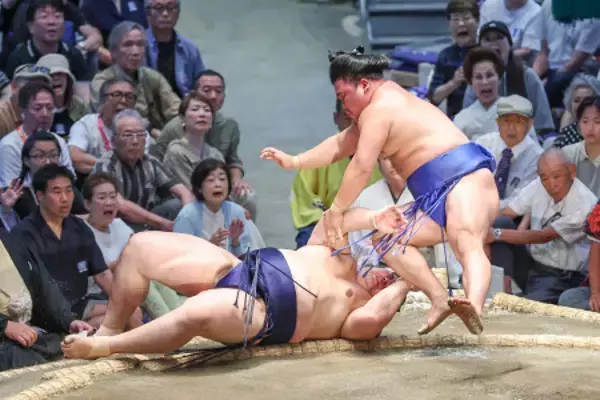 大の里連敗、豊昇龍は連勝