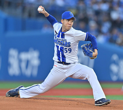 力投する平良　プロ野球