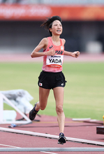 ３位でゴールする矢田　アジア大会