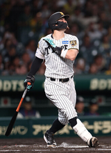 虎の主砲、三冠王の偉業＝佐藤に最強打者の称号―プロ野球・阪神