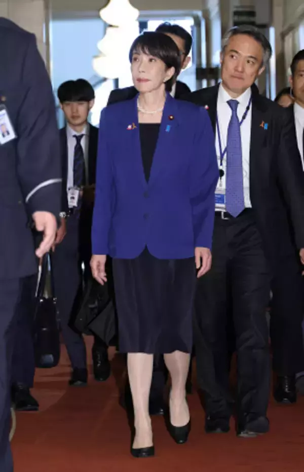 高市政権、首相・閣僚の給与削減へ