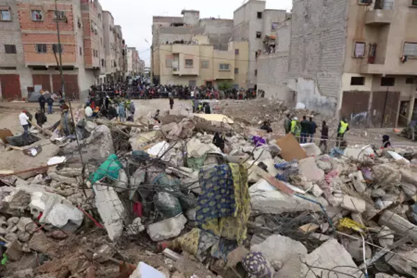 建物２棟崩壊、３８人死傷