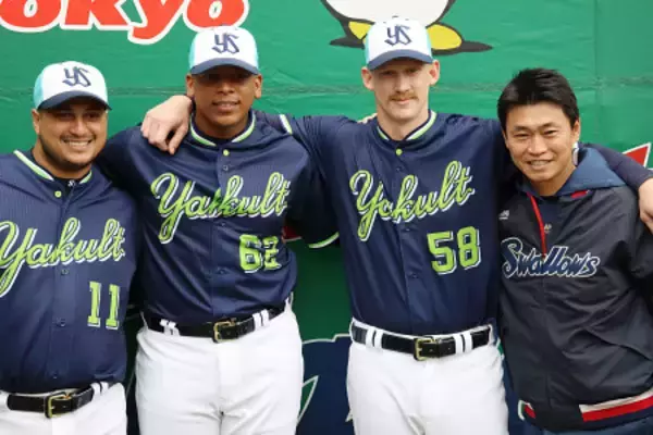 ヤクルトの新外国人選手　プロ野球
