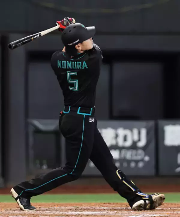 野村の２ラン　プロ野球