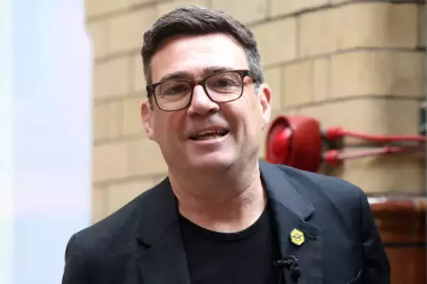 バーナム氏、２０日に首相就任