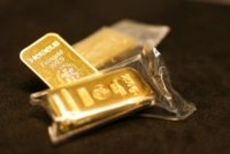 ＮＹ金、一時５１００ドル突破＝終値初の大台、連日最高値