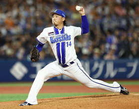 力投する石田健　プロ野球