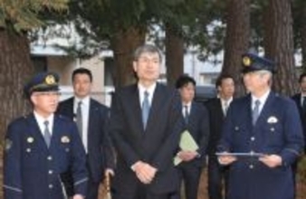 警察庁長官がクマ出没現場視察