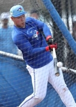 打撃練習する岡本　大リーグ