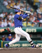 板山の先制適時打　プロ野球