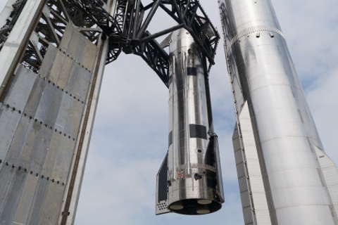 米スペースＸ、ナスダック上場表明