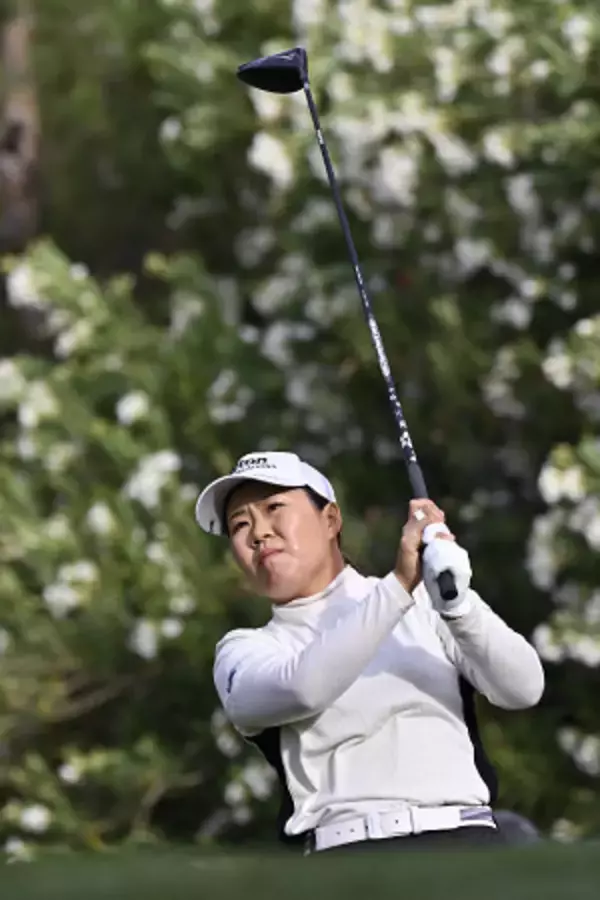 「山下美夢有、畑岡奈紗が首位発進」の画像