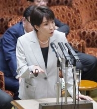 高市首相、早期節約要請に慎重