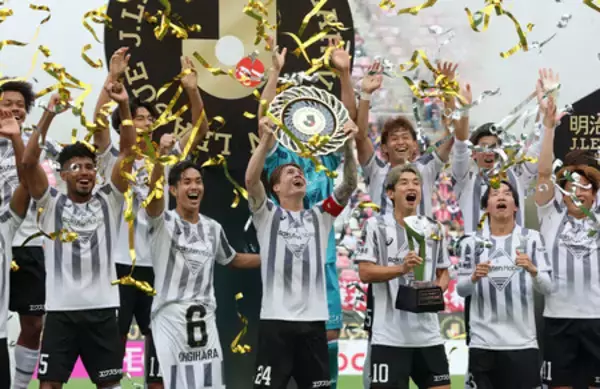 神戸が優勝＝鹿島に２戦合計５－２―Ｊ１百年構想プレーオフ