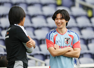 南野拓実、悔しさしまいサポート＝日本代表の「兄貴的存在」―Ｗ杯サッカー