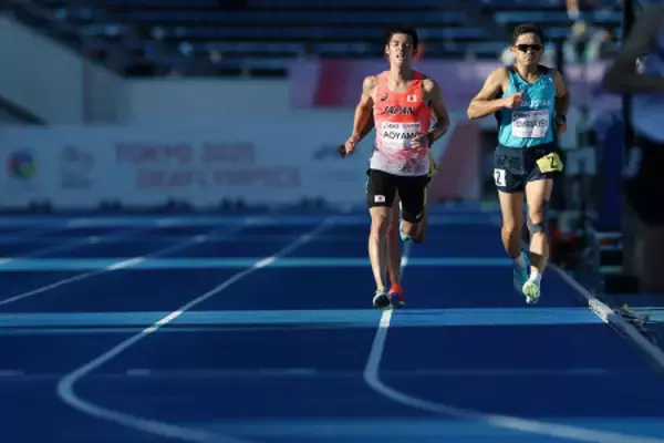 力走する青山　デフリンピック