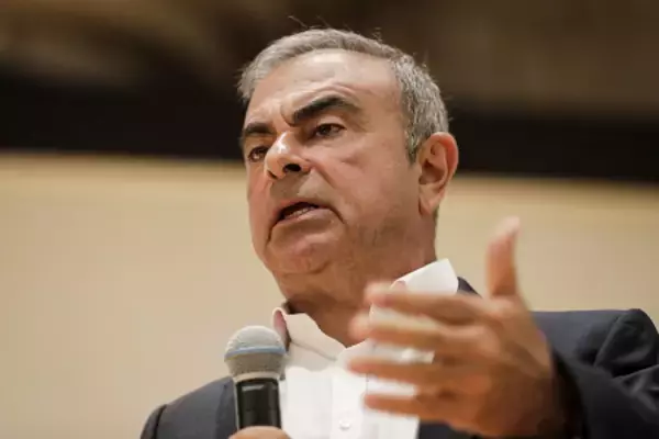 ゴーン被告、初公判出廷せず