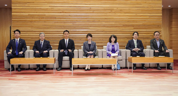情報力、２８日有識者初会合