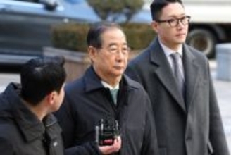 韓国前首相に懲役２３年