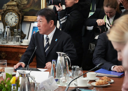 中国外相演説に反論