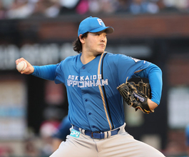 力投する有原　プロ野球