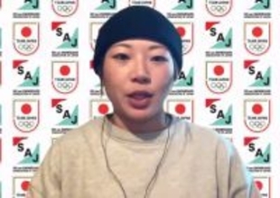 旗手の冨田せな「勇気を与える」＝女子ＨＰ代表が抱負―スノーボード
