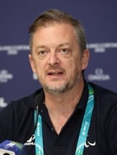 記者会見するＩＰＣ会長