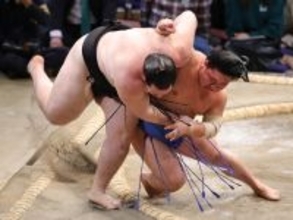 藤ノ川の寄り切り