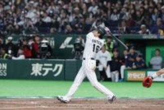 大谷の同点ソロ本塁打　野球