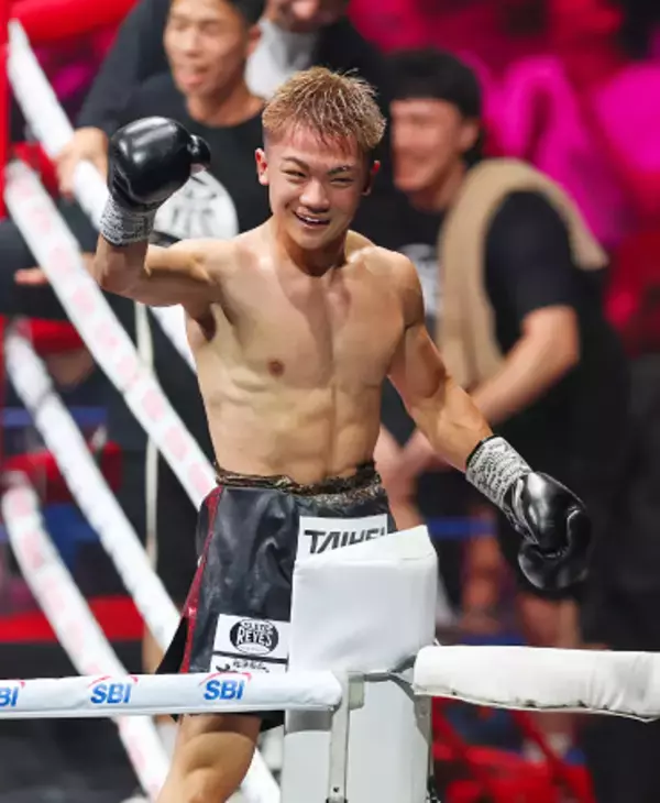 勝利した吉良　ボクシング世界戦