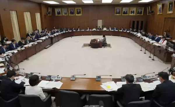 緊急事態イメージ案巡り初討議