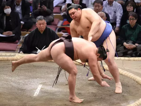 大の里のはたき込み