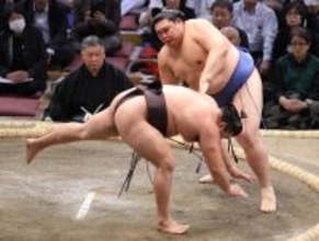 大の里のはたき込み