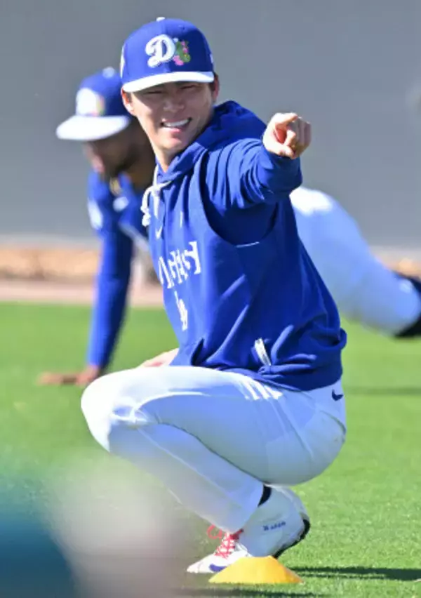 笑顔の山本　大リーグ