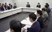 給付付き控除、対象者焦点＝「夏前取りまとめ」視界不良―国民会議